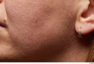 HD Face Skin Charity Sarumpaet cheek ear face skin pores…